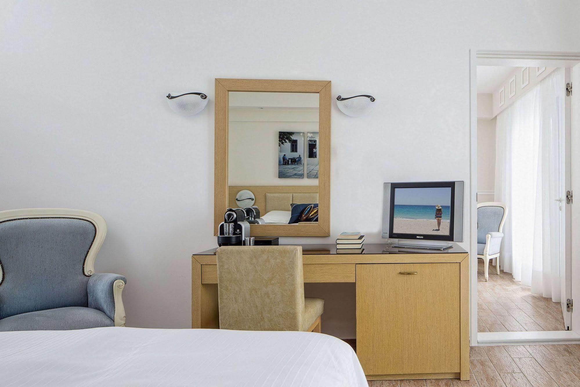 Hotel Lagos Mare 4*